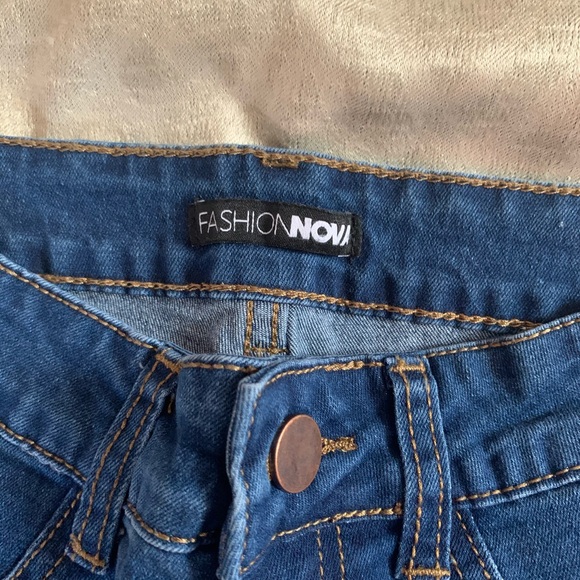 FashionNova Skinny blue jeans - Picture 3 of 4